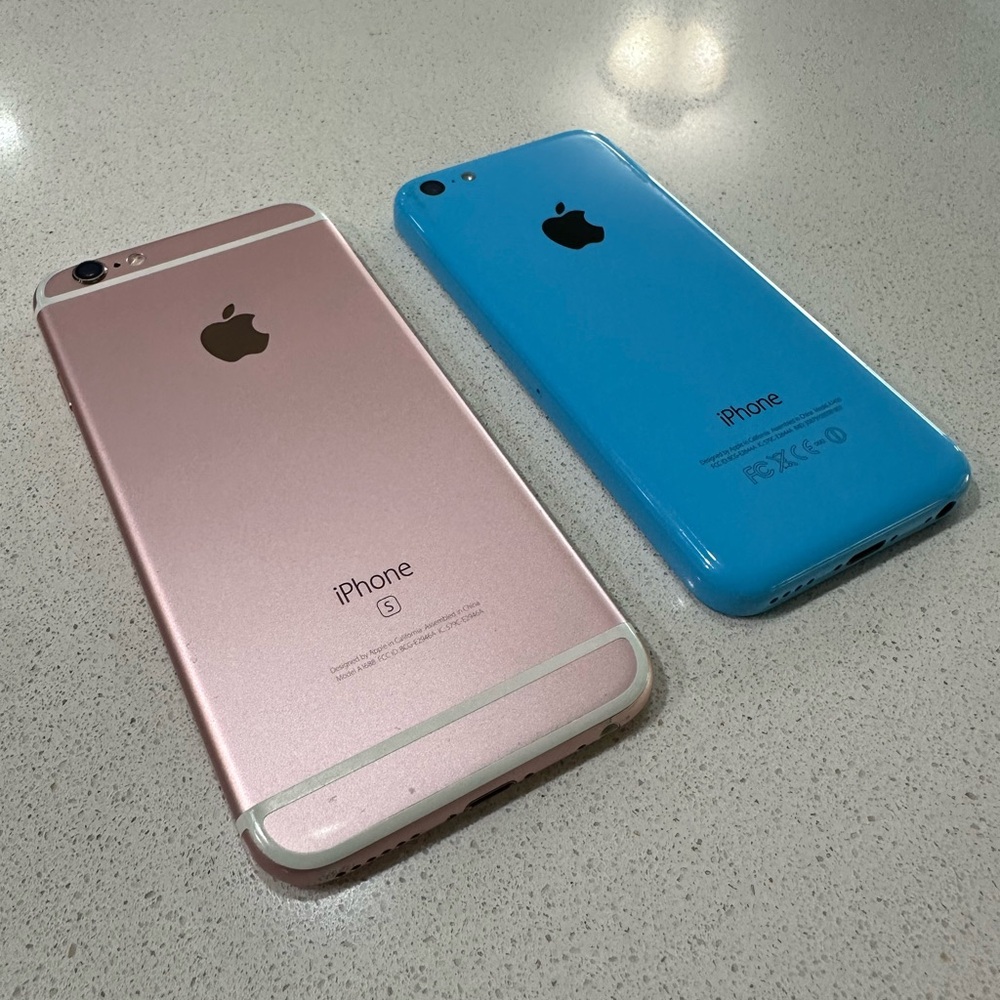 Apple iPhone 6s Pink and iPhone 5c Blue for parts only.